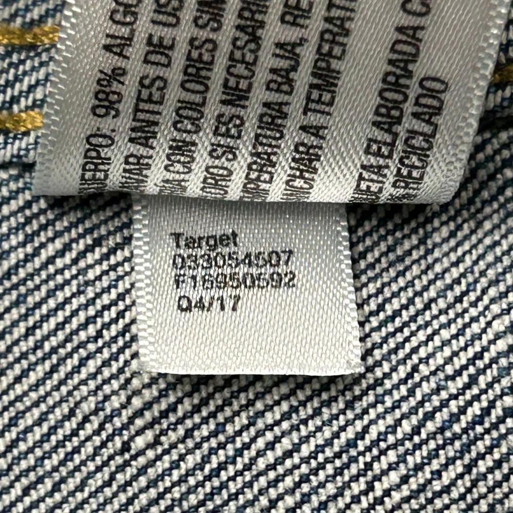 Genuine Kids from OshKosh Blue Denim Trucker Jacket Kids 2T Stretch snap closure - Picture 3 of 10